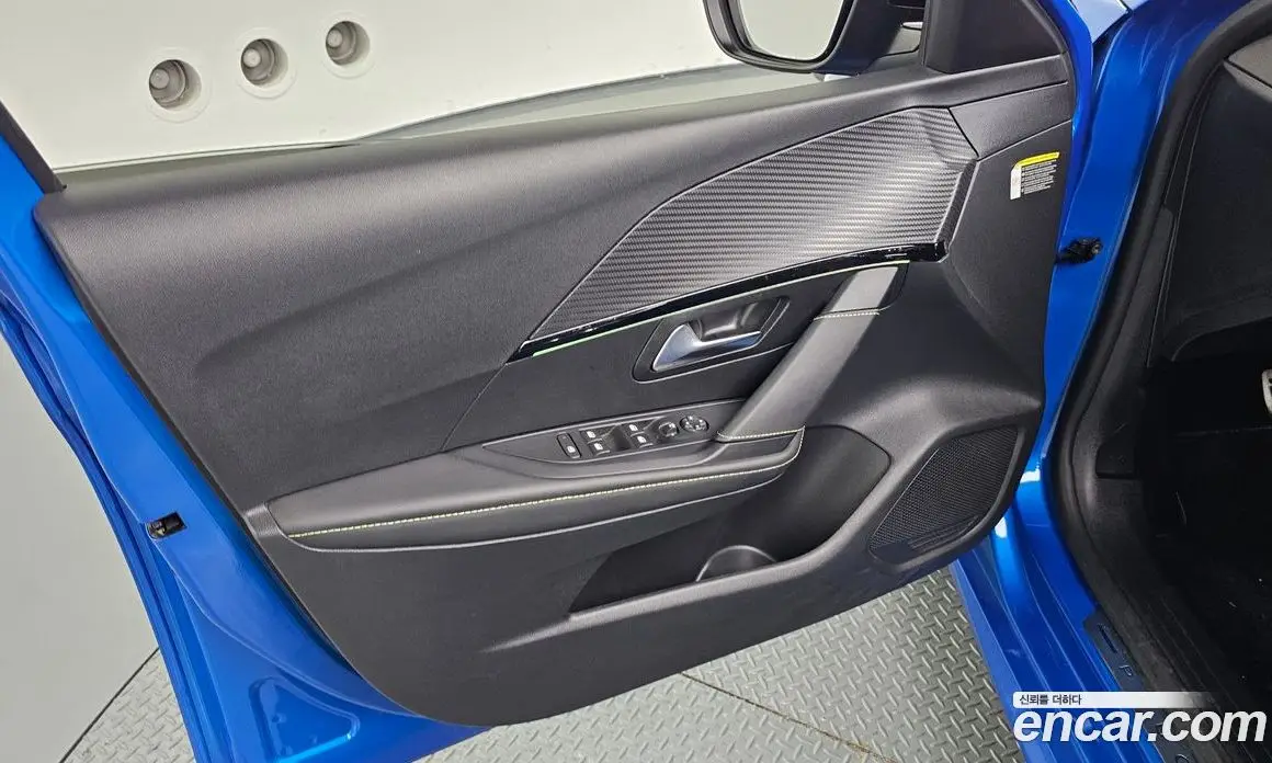 Peugeot 208 2023 0.1 автомат (гидро), фото 14 Peugeot 208 2023 0.1 автомат (гидро), фото 14