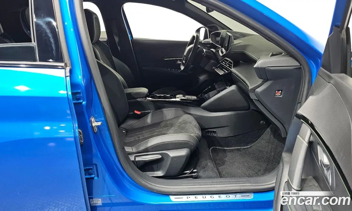Peugeot 208 2023 0.1 автомат (гидро), фото 16 Peugeot 208 2023 0.1 автомат (гидро), фото 16