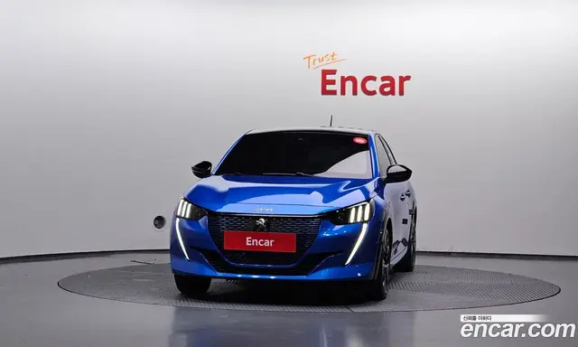 Peugeot 208 2023 0.1 автомат (гидро), миниатюра 3 Peugeot 208 2023 0.1 автомат (гидро), миниатюра 3