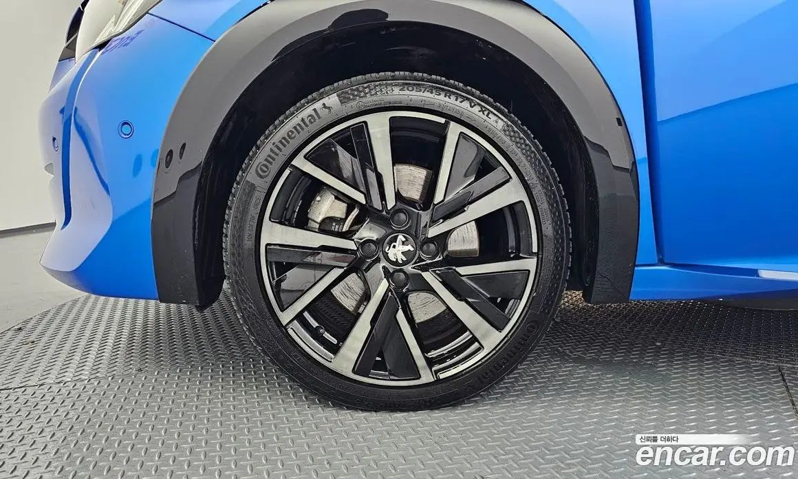 Peugeot 208 2023 0.1 автомат (гидро), фото 5 Peugeot 208 2023 0.1 автомат (гидро), фото 5