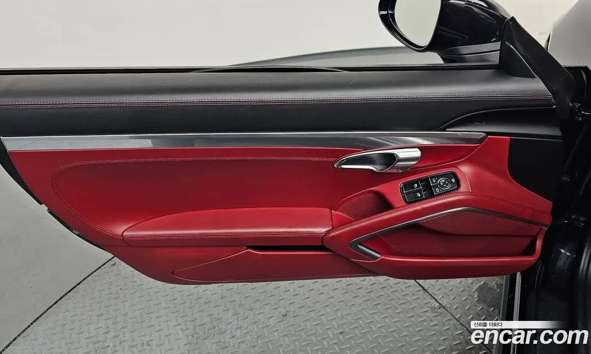 Porsche 718 2017 2.5 автомат (гидро), фото 14 Porsche 718 2017 2.5 автомат (гидро), фото 14