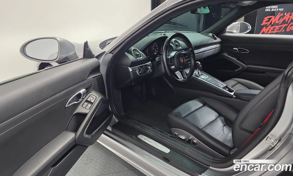 Porsche 718 2018 2.0 автомат (гидро), фото 13 Porsche 718 2018 2.0 автомат (гидро), фото 13