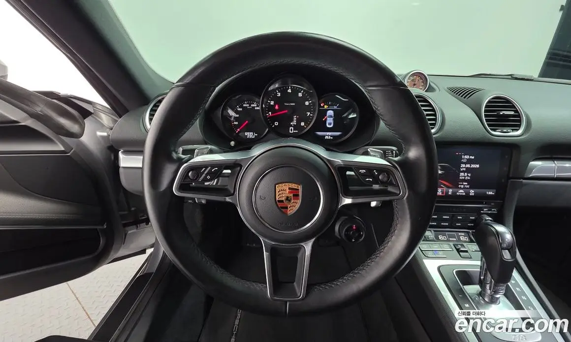 Porsche 718 2018 2.0 автомат (гидро), фото 17 Porsche 718 2018 2.0 автомат (гидро), фото 17