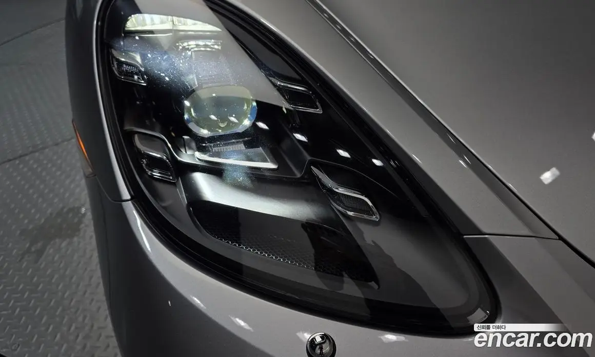 Porsche 718 2018 2.0 автомат (гидро), фото 8 Porsche 718 2018 2.0 автомат (гидро), фото 8