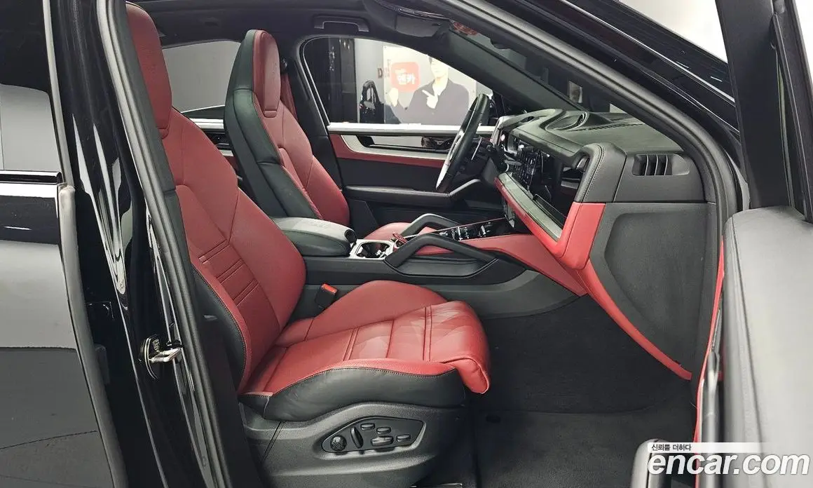 Porsche Cayenne 2024 3.0 автомат (гидро), фото 15 Porsche Cayenne 2024 3.0 автомат (гидро), фото 15