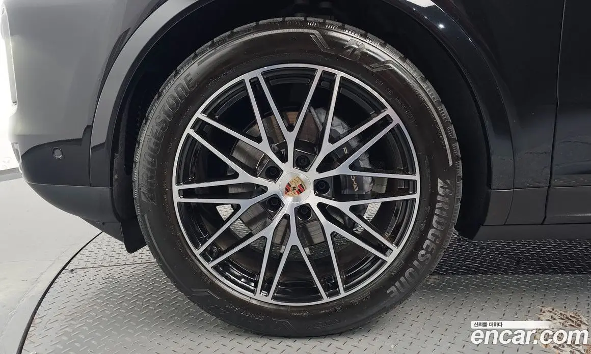 Porsche Cayenne 2024 3.0 автомат (гидро), фото 4 Porsche Cayenne 2024 3.0 автомат (гидро), фото 4