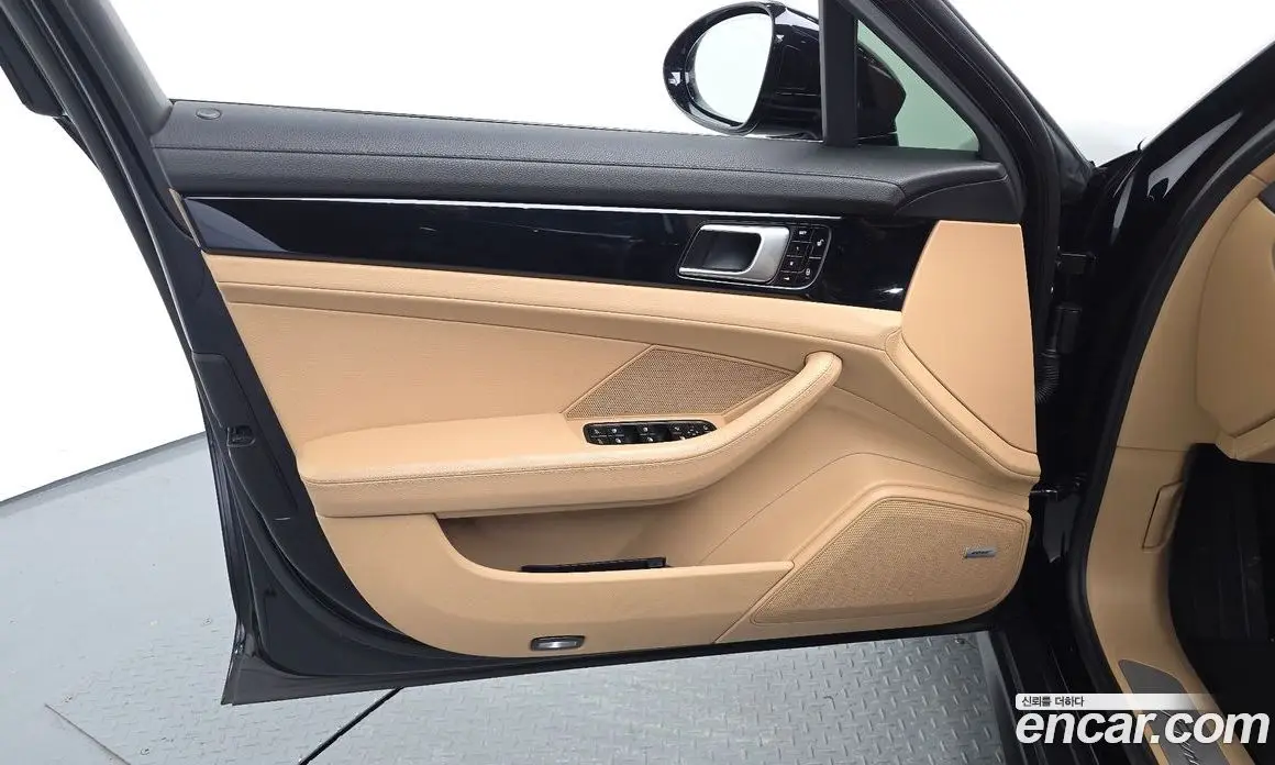Porsche Panamera 2018 3.0 автомат (гидро), фото 14 Porsche Panamera 2018 3.0 автомат (гидро), фото 14
