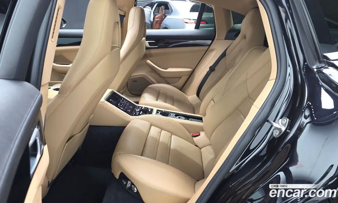 Porsche Panamera 2018 3.0 автомат (гидро), фото 18 Porsche Panamera 2018 3.0 автомат (гидро), фото 18
