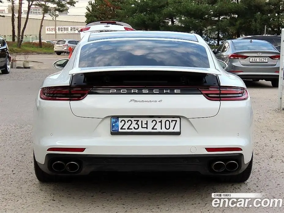 Porsche Panamera 2018 3.0 автомат (гидро), фото 4 Porsche Panamera 2018 3.0 автомат (гидро), фото 4