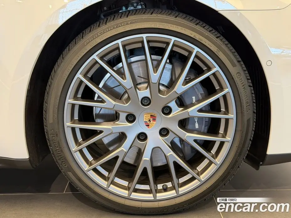Porsche Panamera 2024 2.9 автомат (гидро), фото 6 Porsche Panamera 2024 2.9 автомат (гидро), фото 6