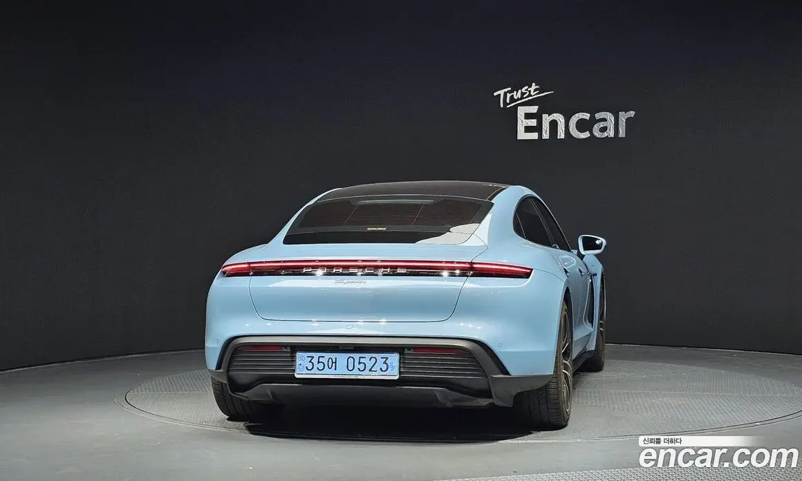 Porsche Taycan 2023 0.1 автомат (гидро), фото 4