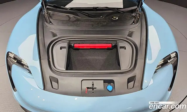 Porsche Taycan 2023 0.1 автомат (гидро), миниатюра 6