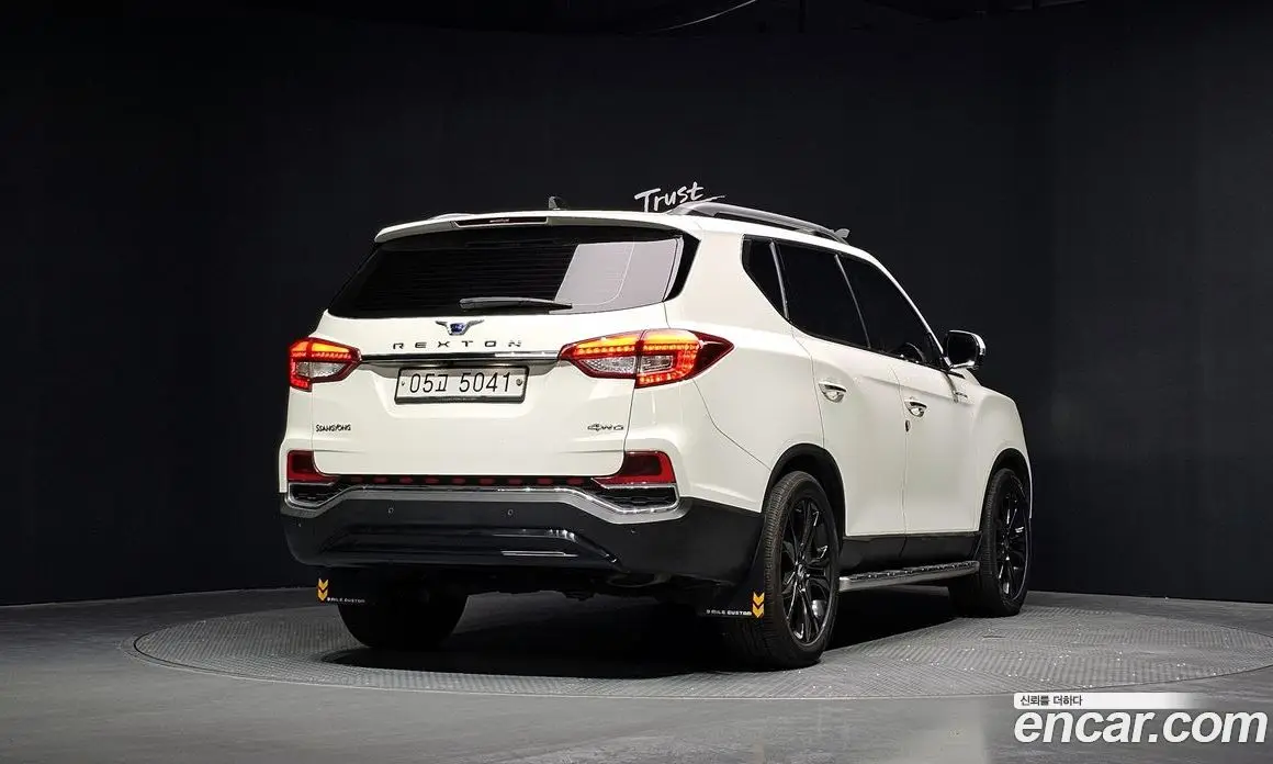 SsangYong Rexton 2017 2.2 автомат (гидро), фото 2 SsangYong Rexton 2017 2.2 автомат (гидро), фото 2