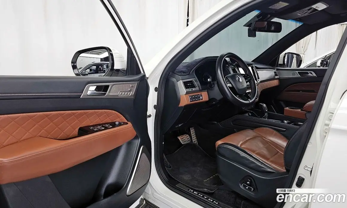 SsangYong Rexton 2017 2.2 автомат (гидро), фото 13 SsangYong Rexton 2017 2.2 автомат (гидро), фото 13