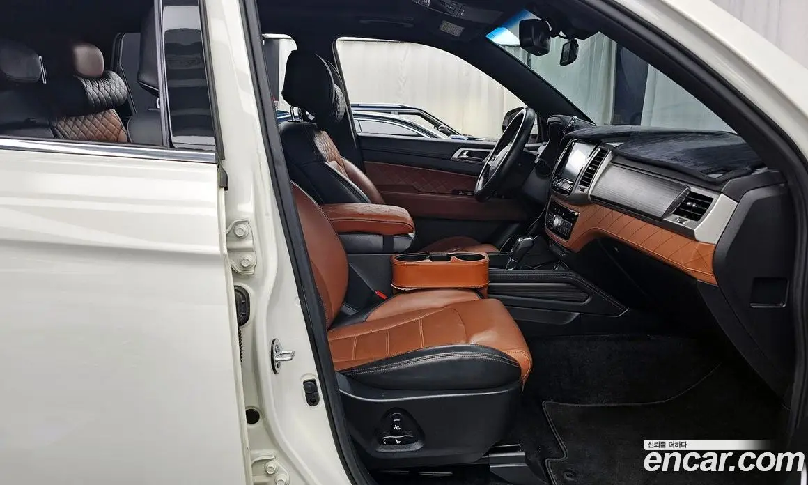 SsangYong Rexton 2017 2.2 автомат (гидро), фото 17 SsangYong Rexton 2017 2.2 автомат (гидро), фото 17