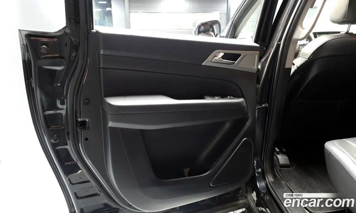 SsangYong Rexton 2018 2.2 автомат (гидро), фото 15 SsangYong Rexton 2018 2.2 автомат (гидро), фото 15