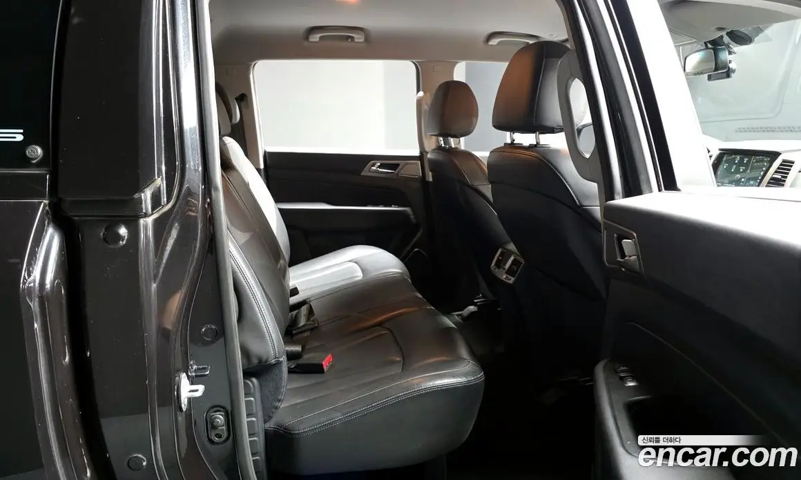 SsangYong Rexton 2018 2.2 автомат (гидро), фото 17 SsangYong Rexton 2018 2.2 автомат (гидро), фото 17