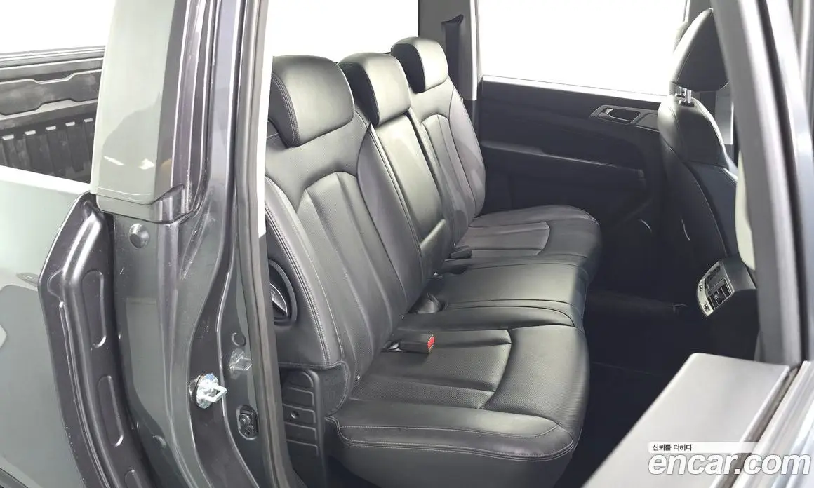 SsangYong Rexton 2018 2.2 автомат (гидро), фото 18