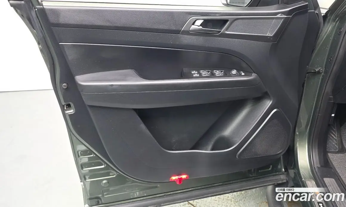 SsangYong Rexton 2023 2.2 автомат (гидро), фото 14