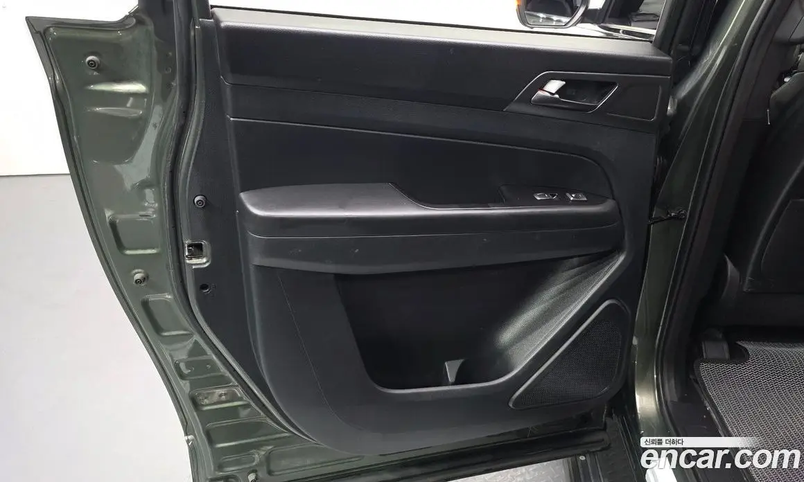 SsangYong Rexton 2023 2.2 автомат (гидро), фото 15