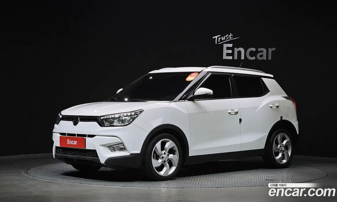 SsangYong TIBOLI 2015 1.6 автомат (гидро), фото 1 SsangYong TIBOLI 2015 1.6 автомат (гидро), фото 1