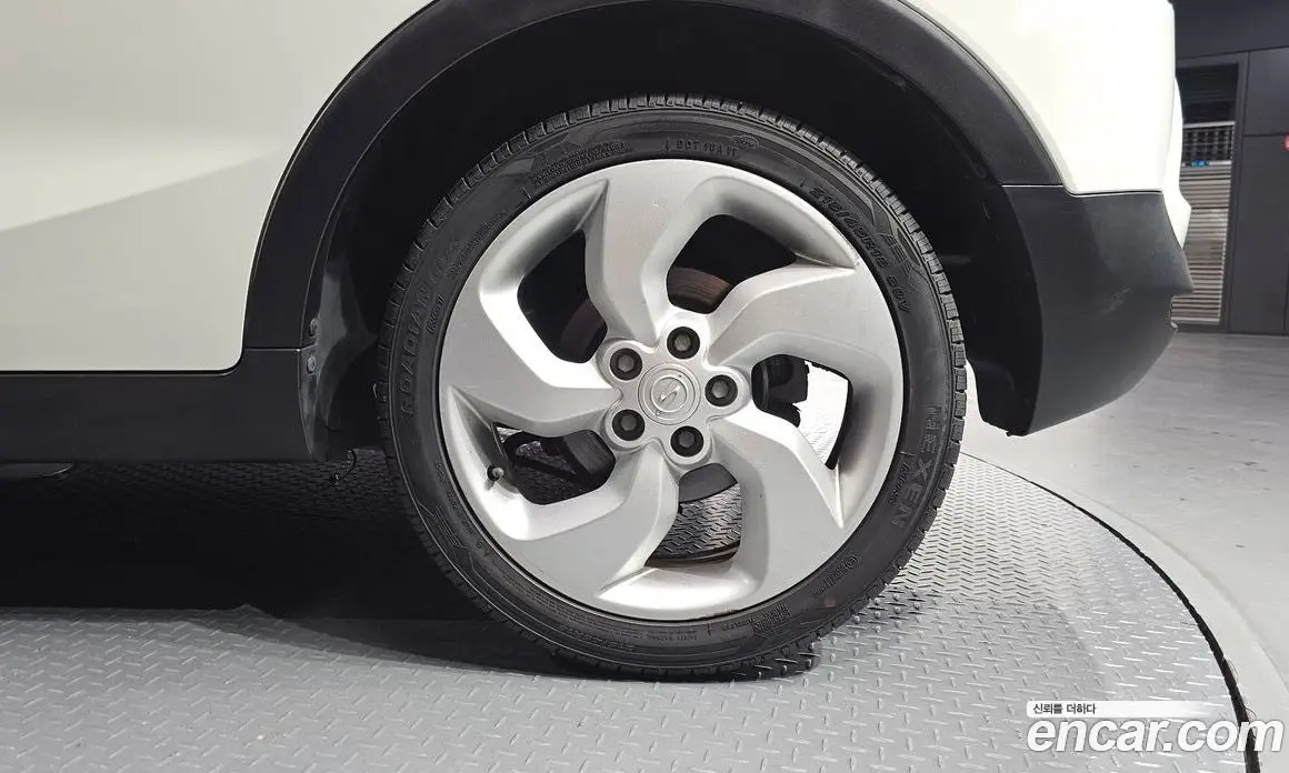 SsangYong TIBOLI 2015 1.6 автомат (гидро), фото 7 SsangYong TIBOLI 2015 1.6 автомат (гидро), фото 7