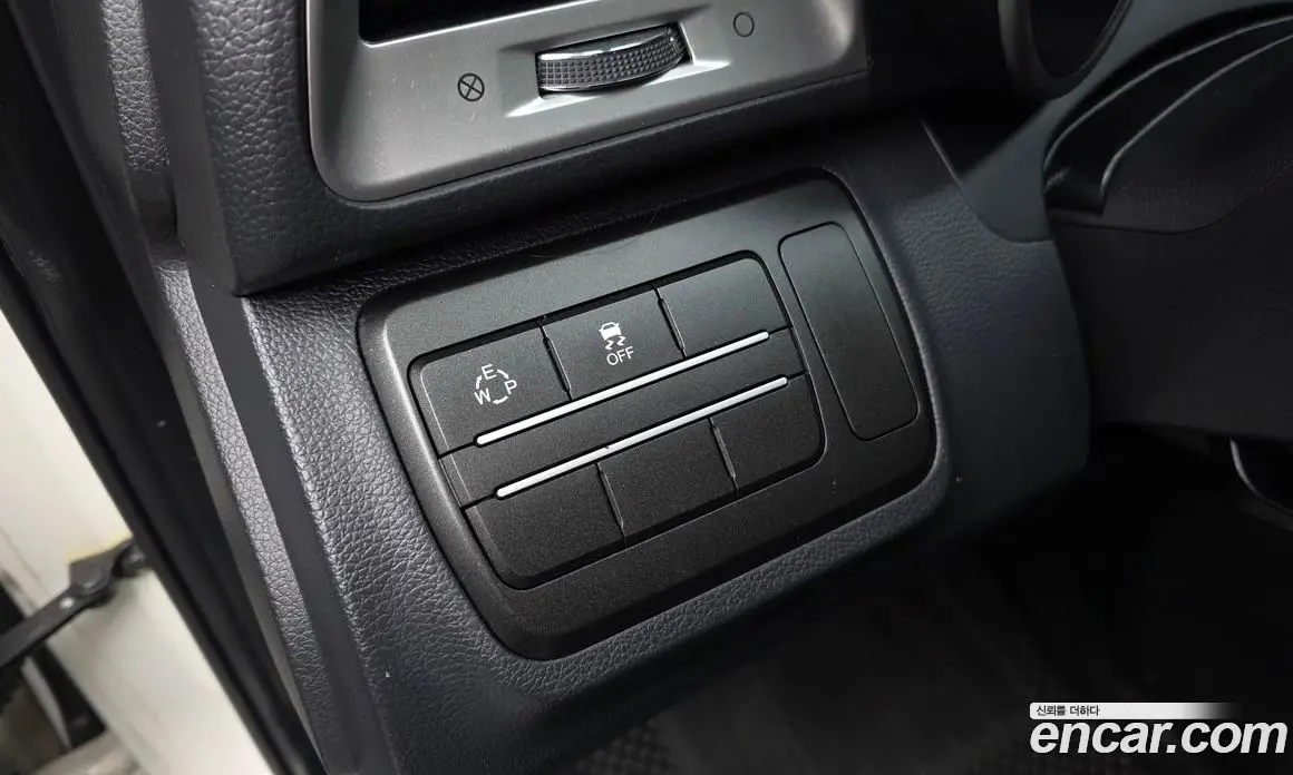 SsangYong TIBOLI 2015 1.6 автомат (гидро), фото 18 SsangYong TIBOLI 2015 1.6 автомат (гидро), фото 18