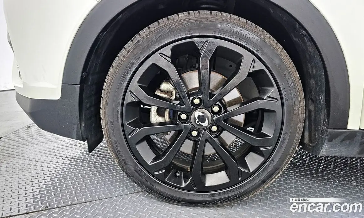 SsangYong TIBOLI 2018 1.6 автомат (гидро), фото 4