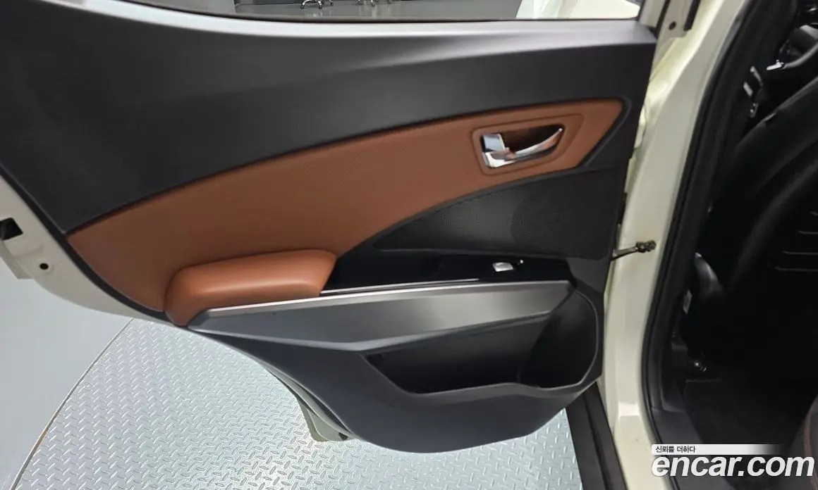 SsangYong TIBOLI 2018 1.6 автомат (гидро), фото 15