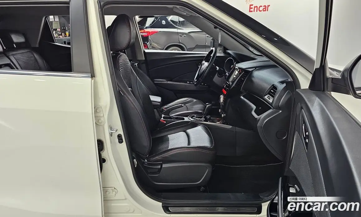 SsangYong TIBOLI 2018 1.6 автомат (гидро), фото 11