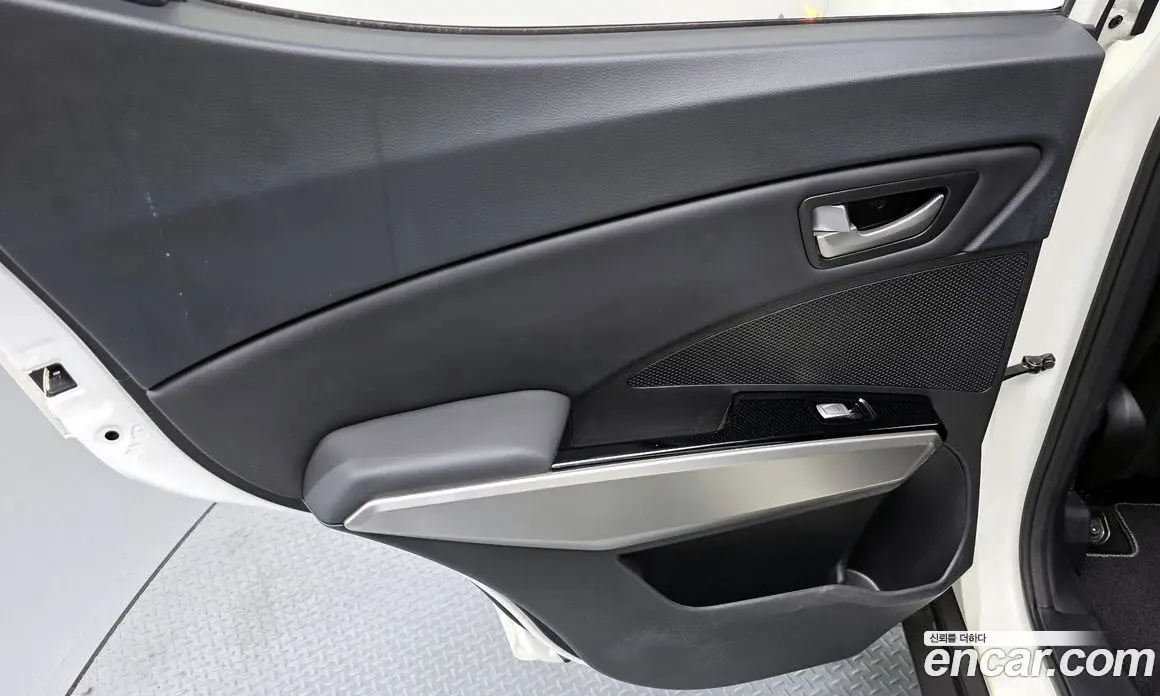 SsangYong TIBOLI 2019 1.6 автомат (гидро), фото 15