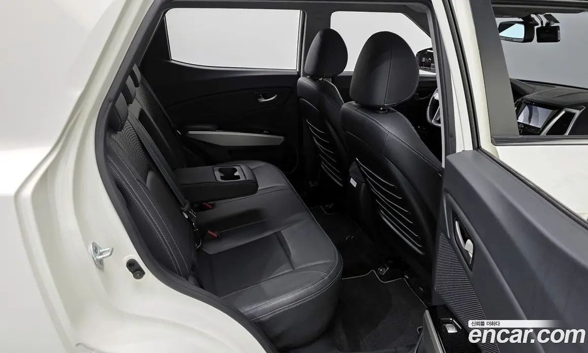 SsangYong TIBOLI 2019 1.6 автомат (гидро), фото 17