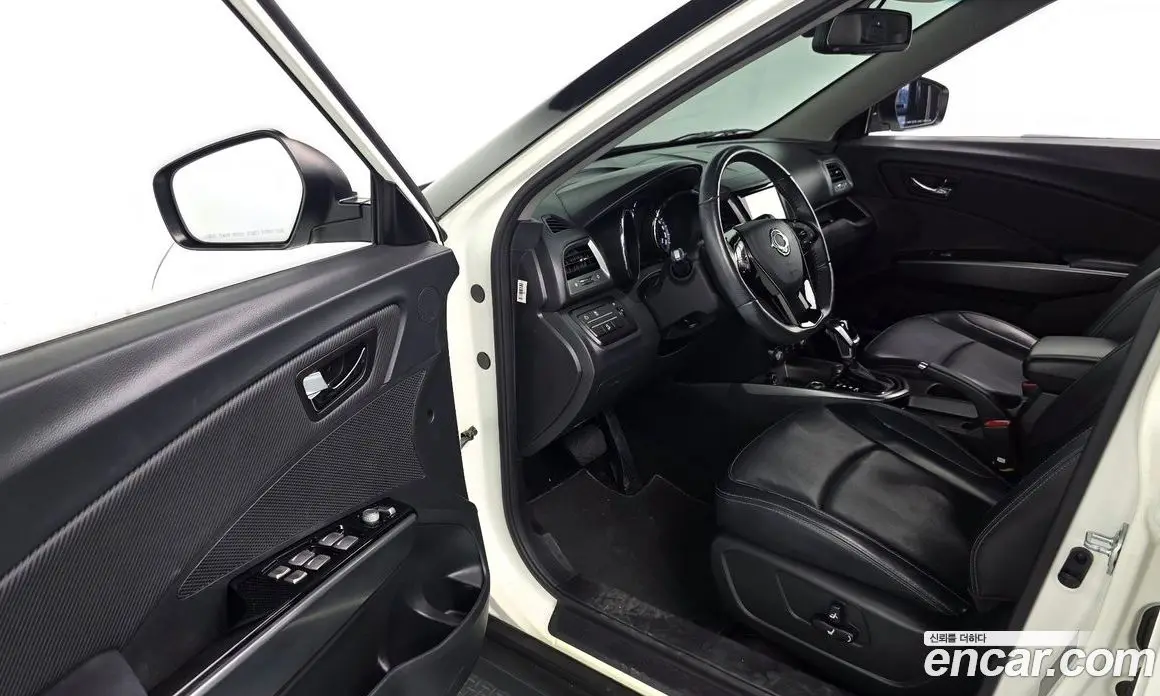 SsangYong TIBOLI 2019 1.6 автомат (гидро), фото 13