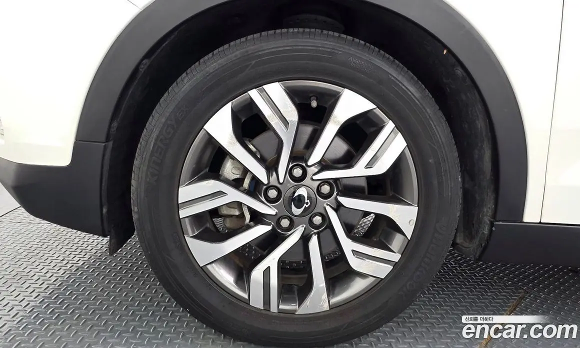 SsangYong TIBOLI 2019 1.6 автомат (гидро), фото 5