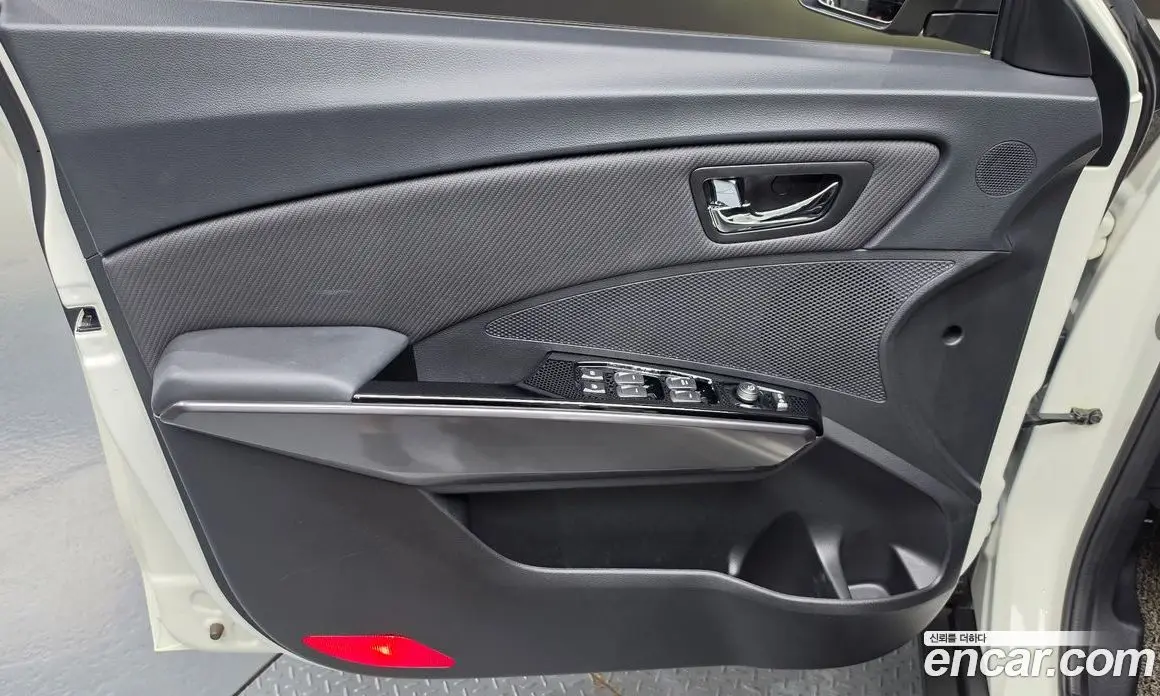 SsangYong TIBOLI 2019 1.5 автомат (гидро), фото 13