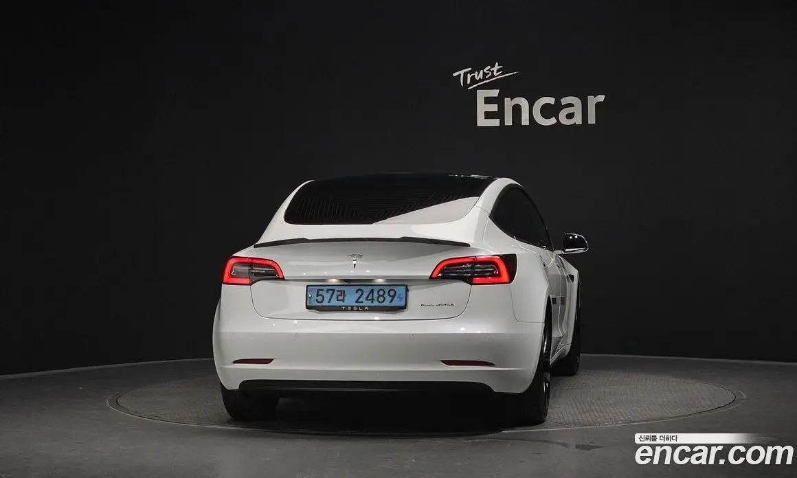 Tesla Model 3 2020 0.2 автомат (гидро), фото 4 Tesla Model 3 2020 0.2 автомат (гидро), фото 4