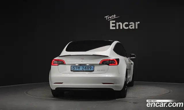 Tesla Model 3 2020 0.2 автомат (гидро), миниатюра 4 Tesla Model 3 2020 0.2 автомат (гидро), миниатюра 4