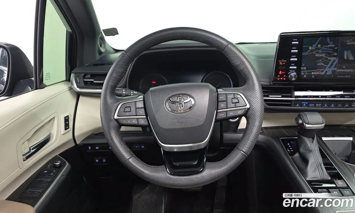 Toyota Sienna 2022 2.5 автомат (гидро), фото 17