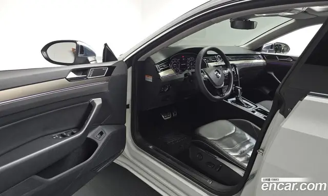 Volkswagen Arteon 2019 2.0 автомат (гидро), миниатюра 12