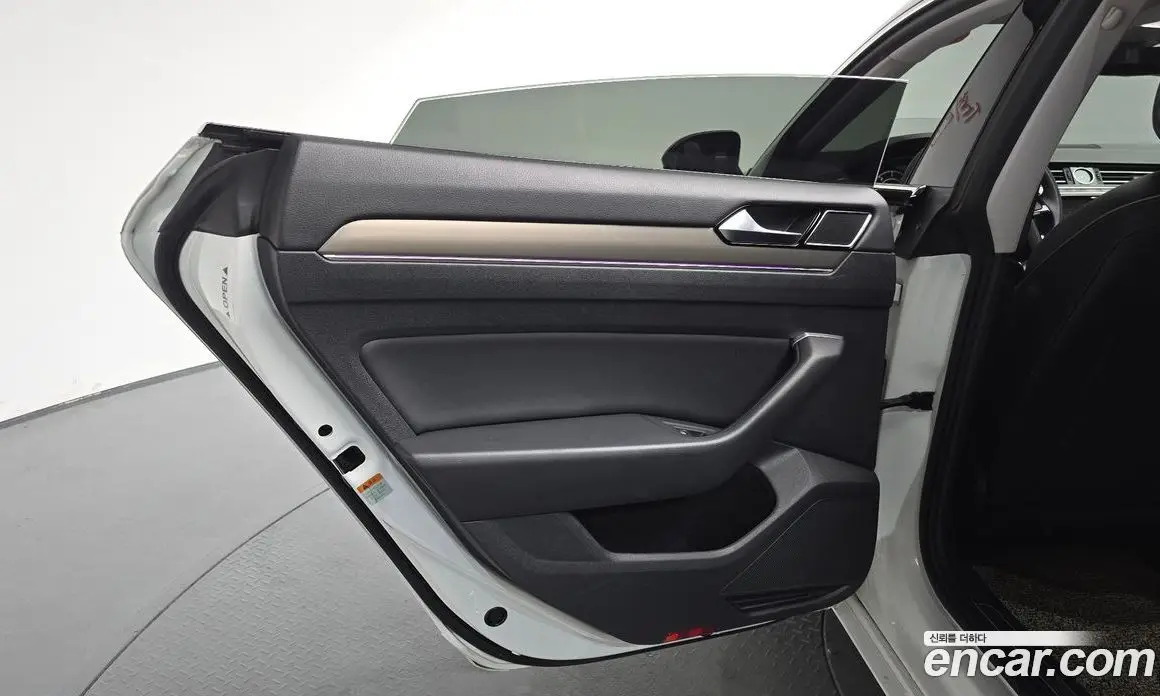 Volkswagen Arteon 2019 2.0 автомат (гидро), фото 14 Volkswagen Arteon 2019 2.0 автомат (гидро), фото 14