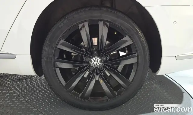 Volkswagen Arteon 2019 2.0 автомат (гидро), миниатюра 6 Volkswagen Arteon 2019 2.0 автомат (гидро), миниатюра 6