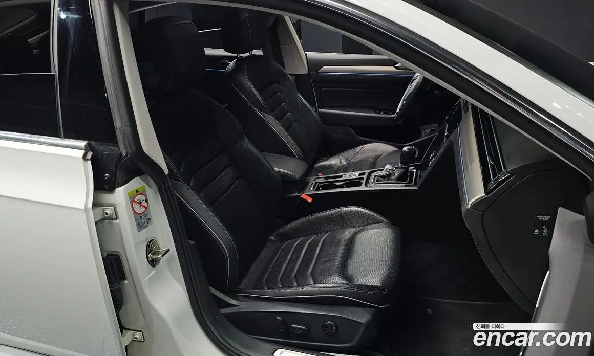 Volkswagen Arteon 2019 2.0 автомат (гидро), фото 16 Volkswagen Arteon 2019 2.0 автомат (гидро), фото 16