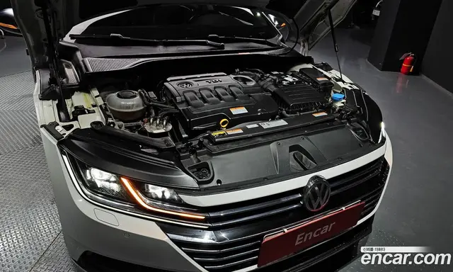 Volkswagen Arteon 2019 2.0 автомат (гидро), миниатюра 6 Volkswagen Arteon 2019 2.0 автомат (гидро), миниатюра 6