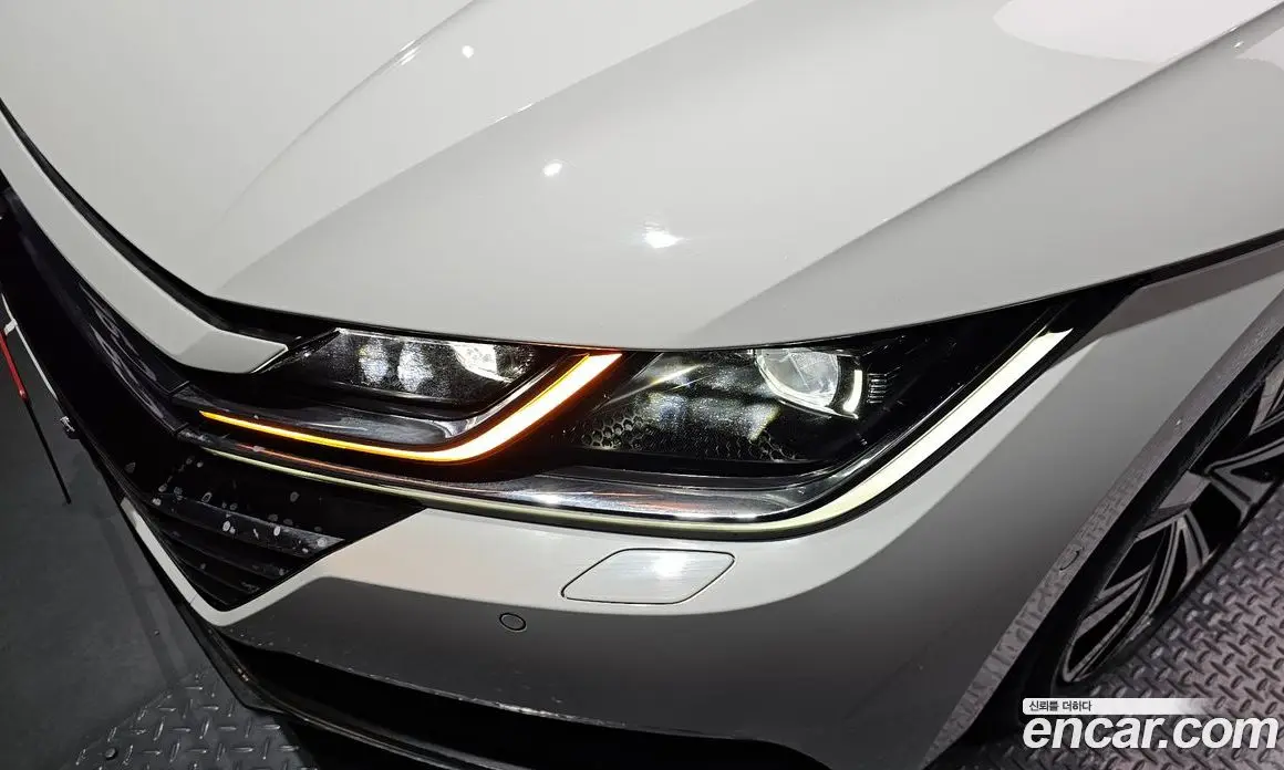 Volkswagen Arteon 2019 2.0 автомат (гидро), фото 8 Volkswagen Arteon 2019 2.0 автомат (гидро), фото 8