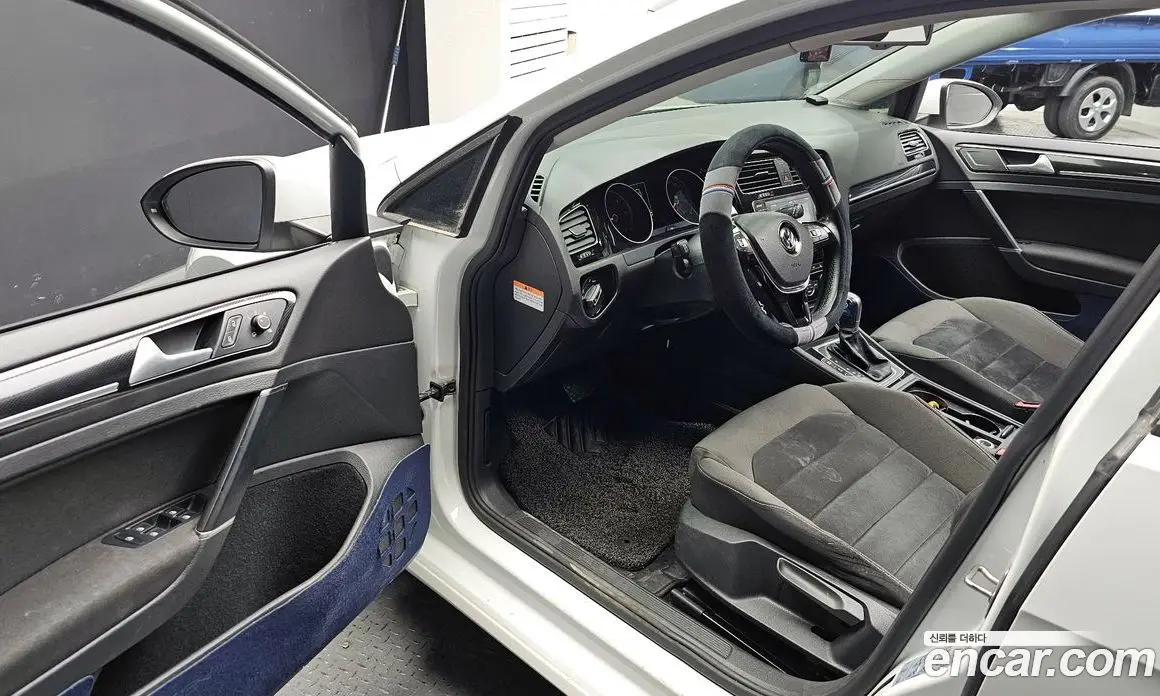Volkswagen Golf 2015 2.0 автомат (гидро), фото 12 Volkswagen Golf 2015 2.0 автомат (гидро), фото 12