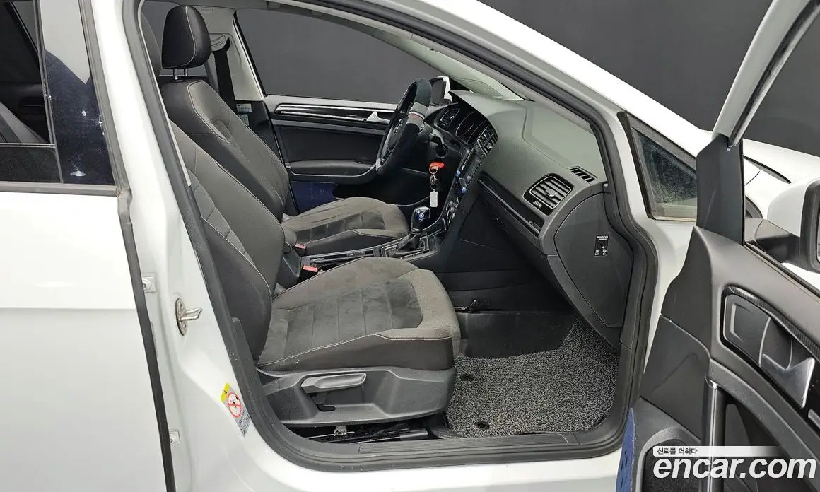 Volkswagen Golf 2015 2.0 автомат (гидро), фото 15 Volkswagen Golf 2015 2.0 автомат (гидро), фото 15