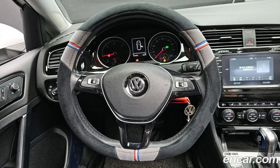 Volkswagen Golf 2015 2.0 автомат (гидро), фото 17 Volkswagen Golf 2015 2.0 автомат (гидро), фото 17