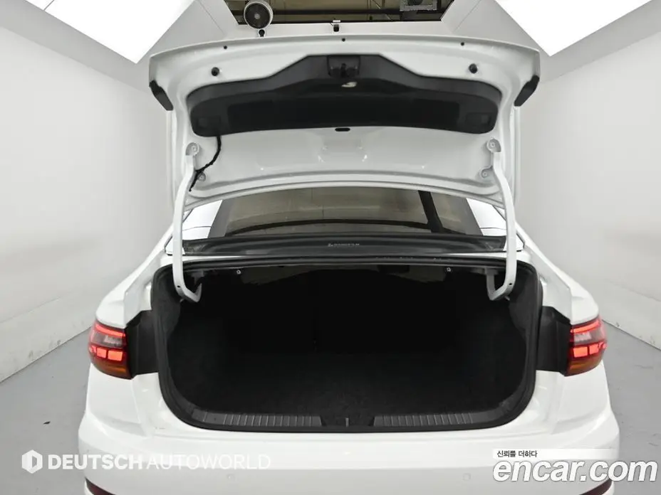 Volkswagen Jetta 2021 1.4 автомат (гидро), фото 19