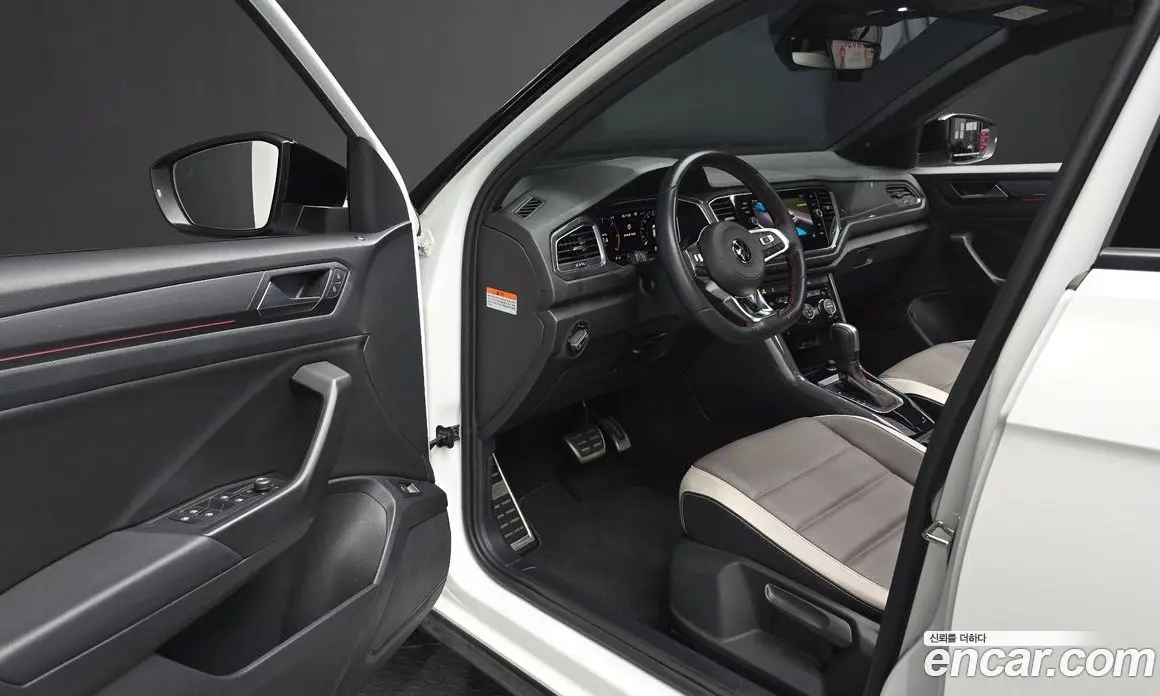 Volkswagen T-Roc 2022 2.0 автомат (гидро), фото 13 Volkswagen T-Roc 2022 2.0 автомат (гидро), фото 13