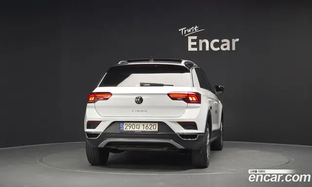 Volkswagen T-Roc 2022 2.0 автомат (гидро), миниатюра 4 Volkswagen T-Roc 2022 2.0 автомат (гидро), миниатюра 4
